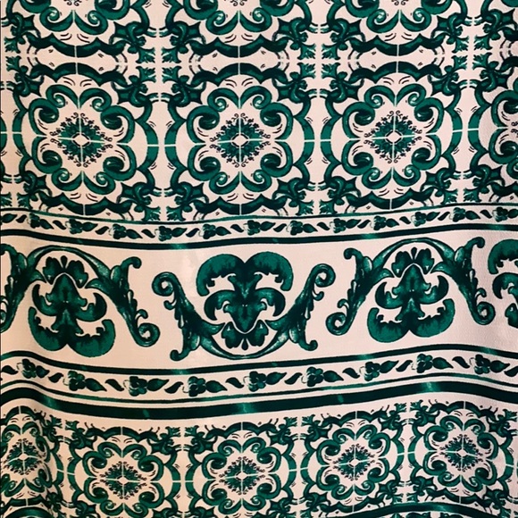 H&M DRESS TOP LIKE NEW! - Picture 4 of 4